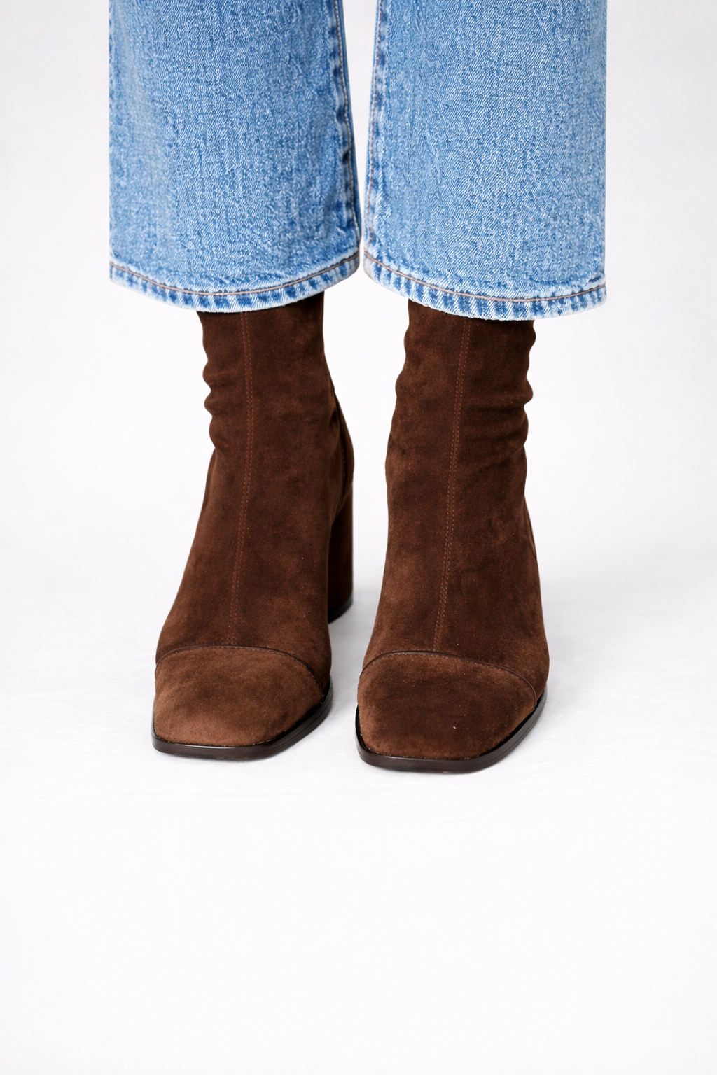 VICTORIA - Botas con punta cuadrada y tacón