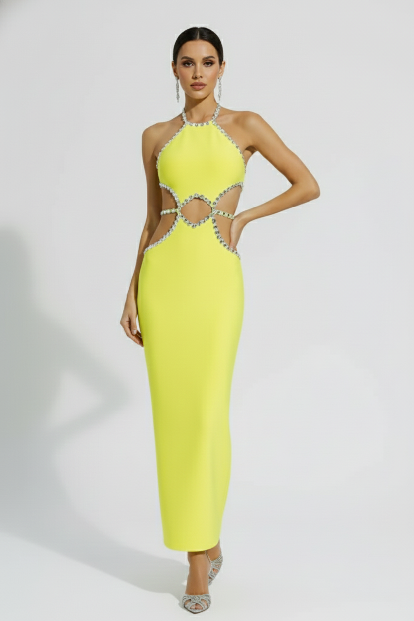 MARIBEL - Vestido Maxi Amarillo con Cuello Halter y Detalles de Pedrería Brillante