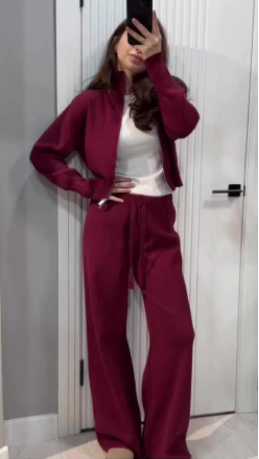 NURIA -  Conjunto de dos piezas con cremallera